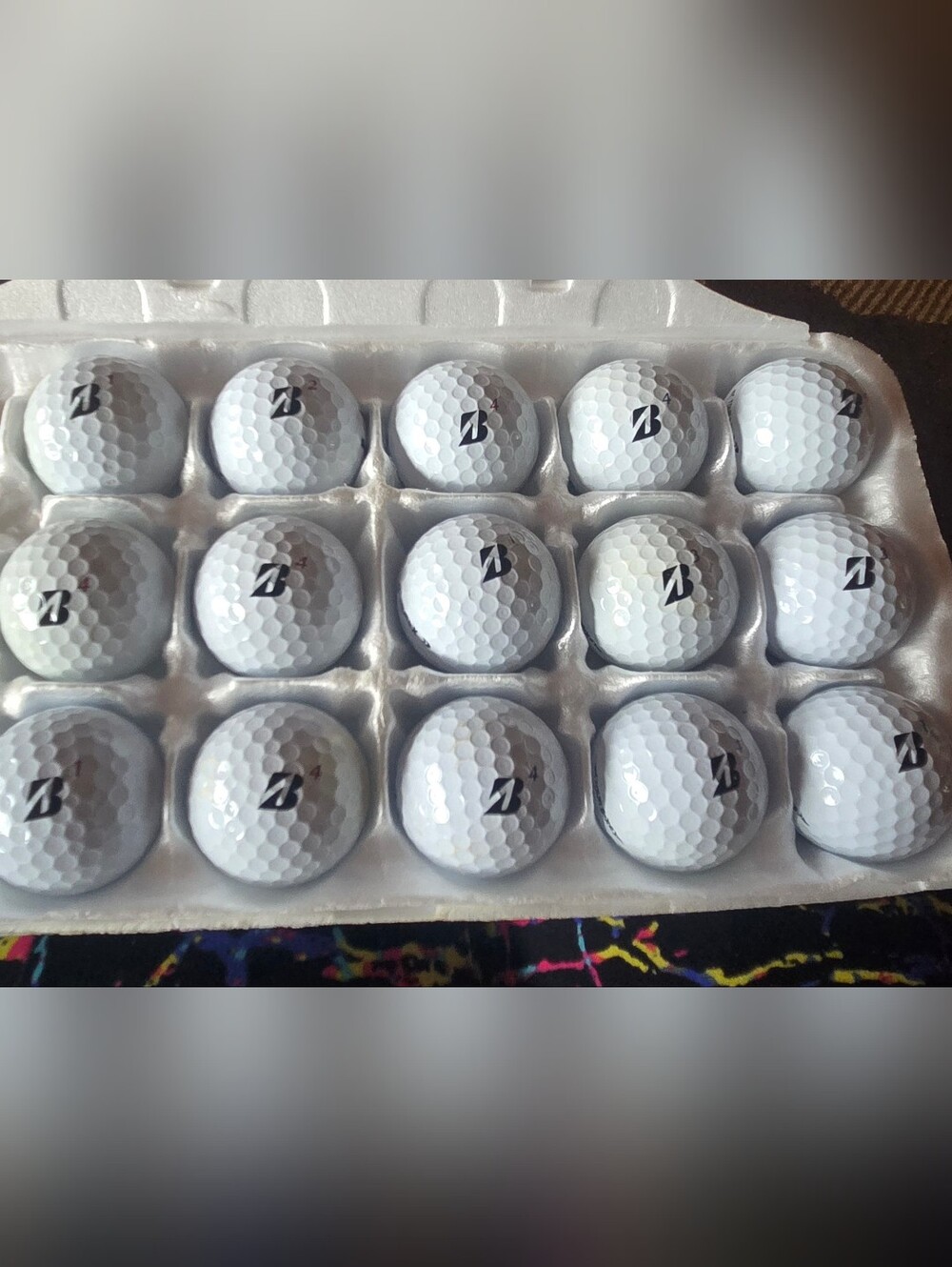 15 Bridgestone Tour B RX, Tour B RXS, Tour BX white golf balls. Good condition.